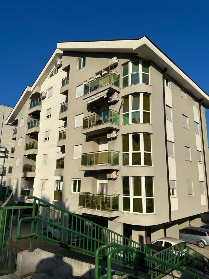Kropa Apartman 波德戈里察 外观 照片