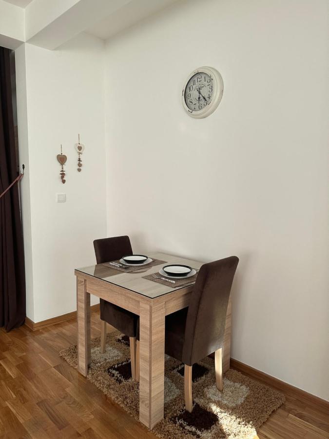 Kropa Apartman 波德戈里察 外观 照片