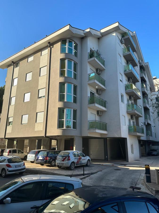 Kropa Apartman 波德戈里察 外观 照片