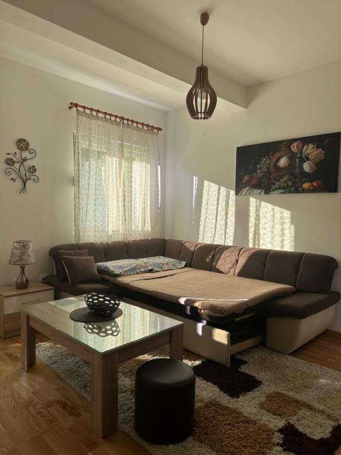 Kropa Apartman 波德戈里察 外观 照片